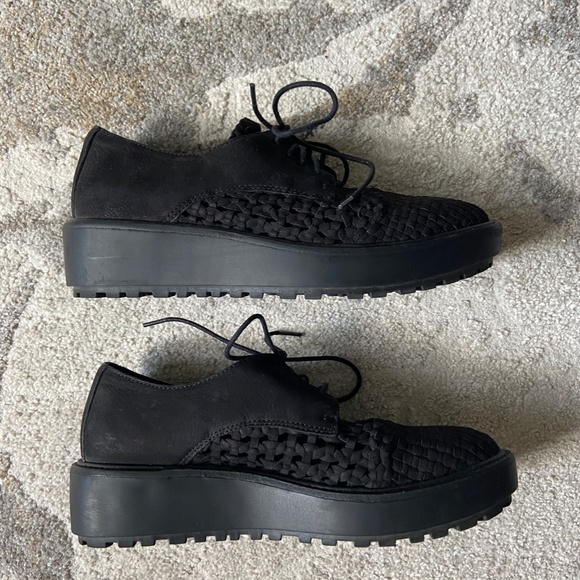Eileen Fisher // Oath Platform Oxford Woven Leather Lace Up Shoe // Size 6 - Picture 5 of 11